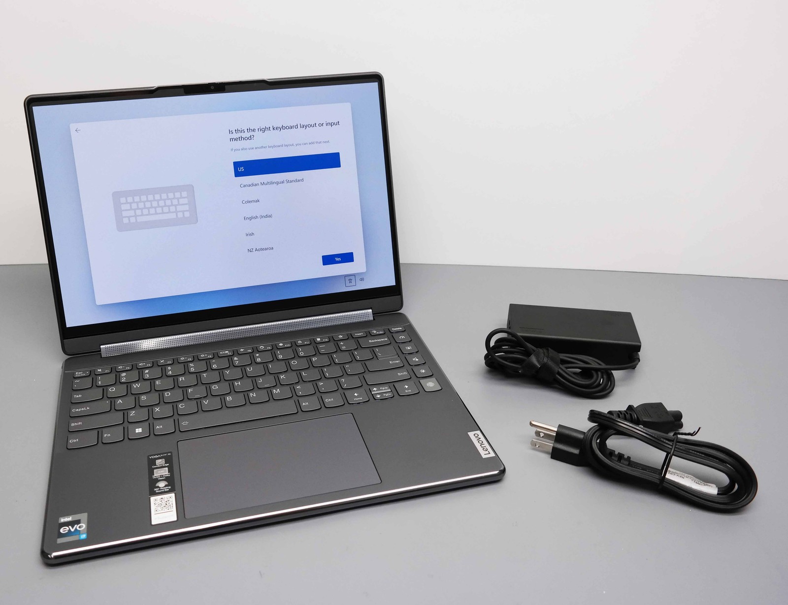 Lenovo Yoga 9i 2-in-1 14″ Core i7-1360P 16GB 1TB SSD