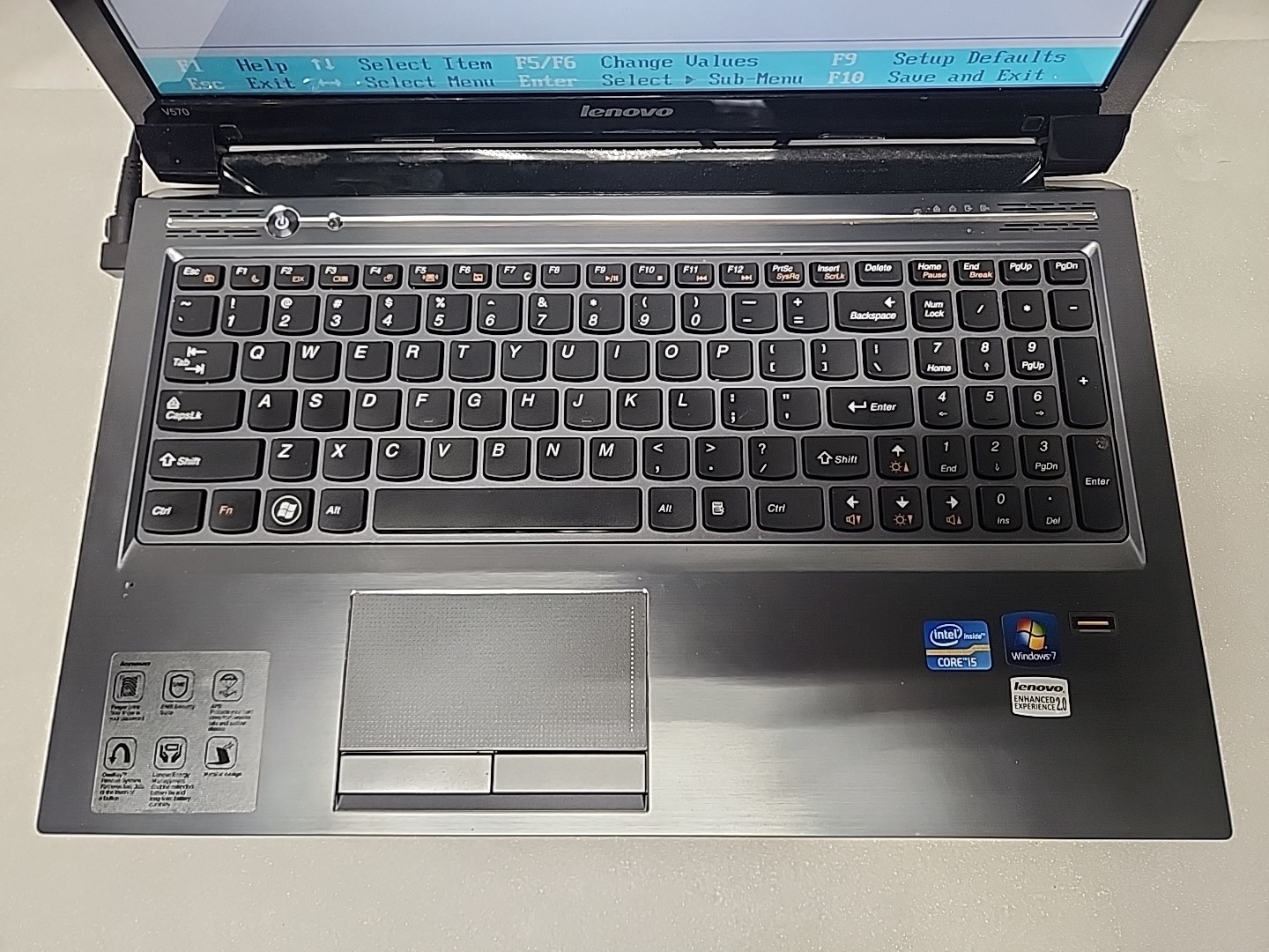 Lenovo V570-1066 Laptop Intel I5-2410M 4GB Ram NO HD/OS (FL)