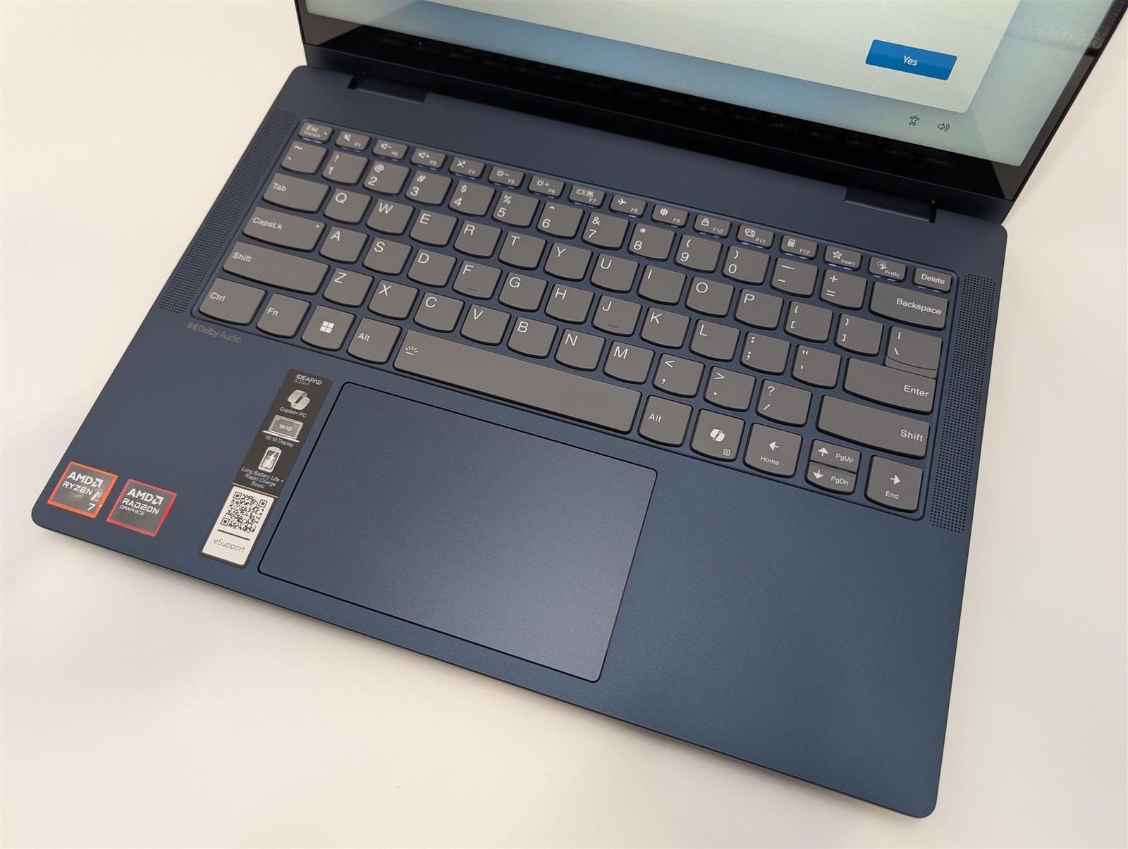 Lenovo IdeaPad 5 2in1 14″ Ryzen AI 7 350 16GB 1TB SSD 860M Blue Used-Very Good