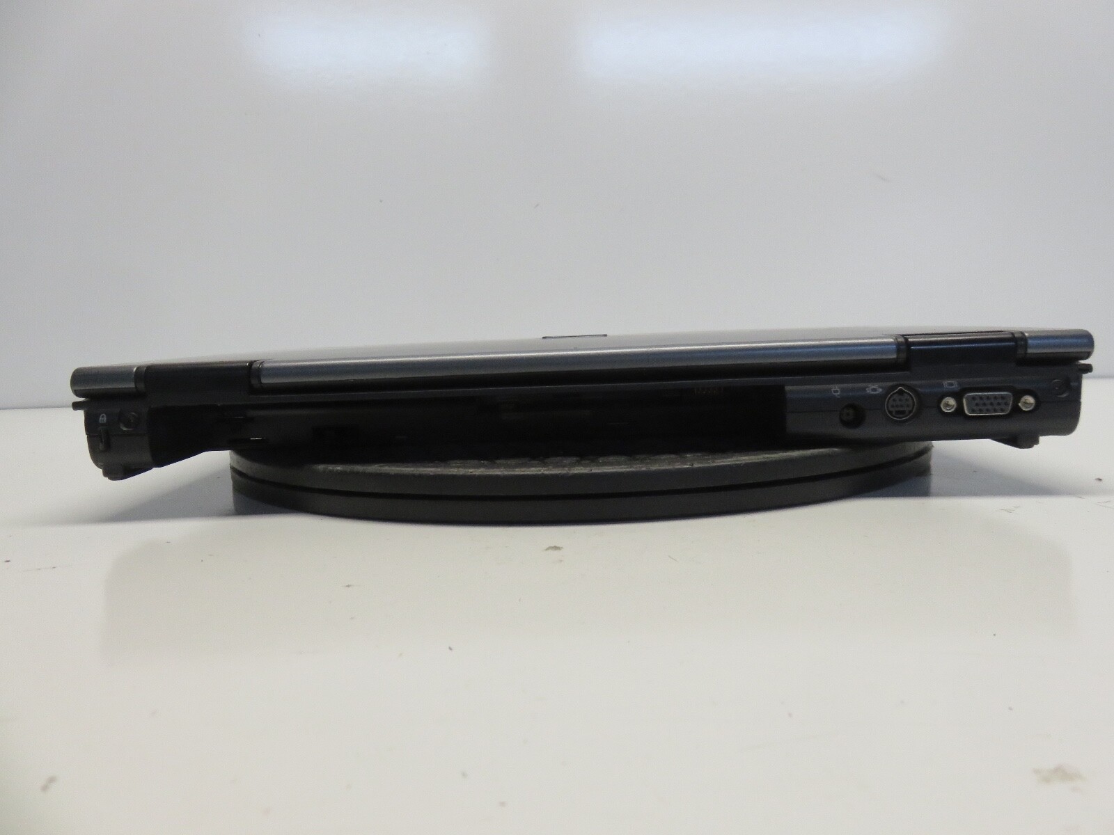 HP Compaq 6910P Intel Core 2 Duo T7300 2000MHz 2048 MB NO HDD No Batt