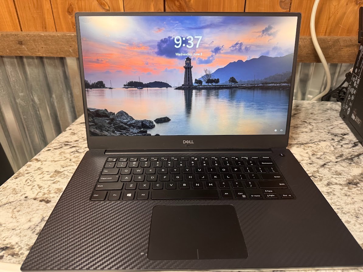 Dell Precision 15 5530 15.6” (512GB NVMe Intel Core i7-8850H 2.6GHz 16GB RAM)..