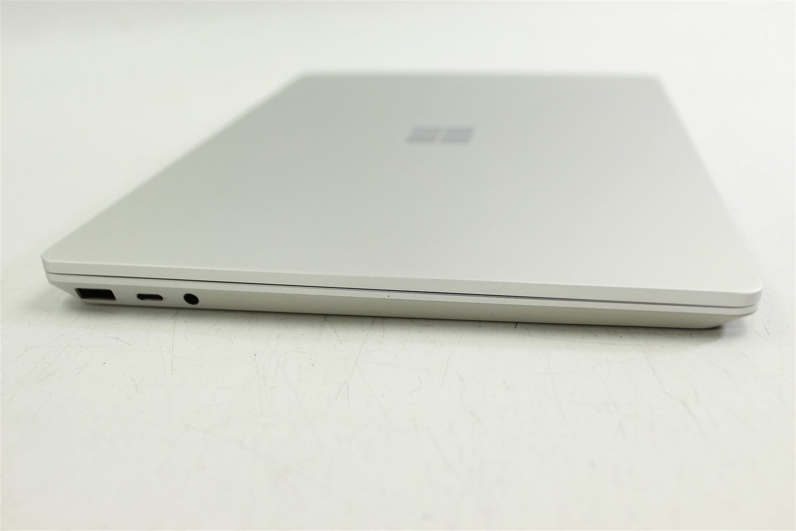 Microsoft Surface Laptop Go 2 2013 12.4″ i5-1135G7 256GB SSD 16GB RAM W11H