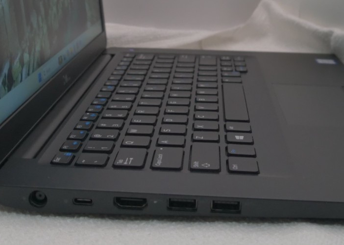 Dell Latitude 7490 Laptop 14” FHD Core i5 8GB RAM 256GB NVMe Windows 11 Pro