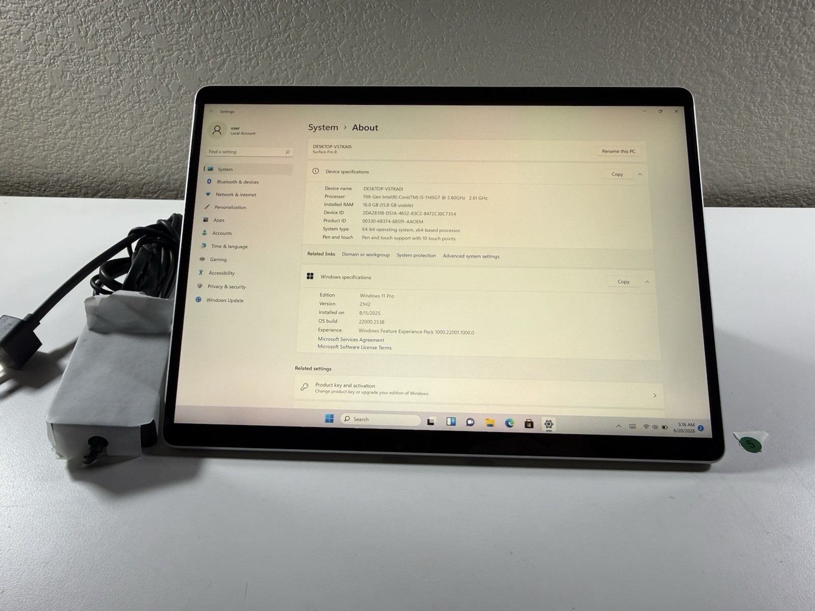 Microsoft Surface Pro 8 (1982) i5-1145G7 – 16GB RAM – 256GB 120Hz – Win 11 Pro