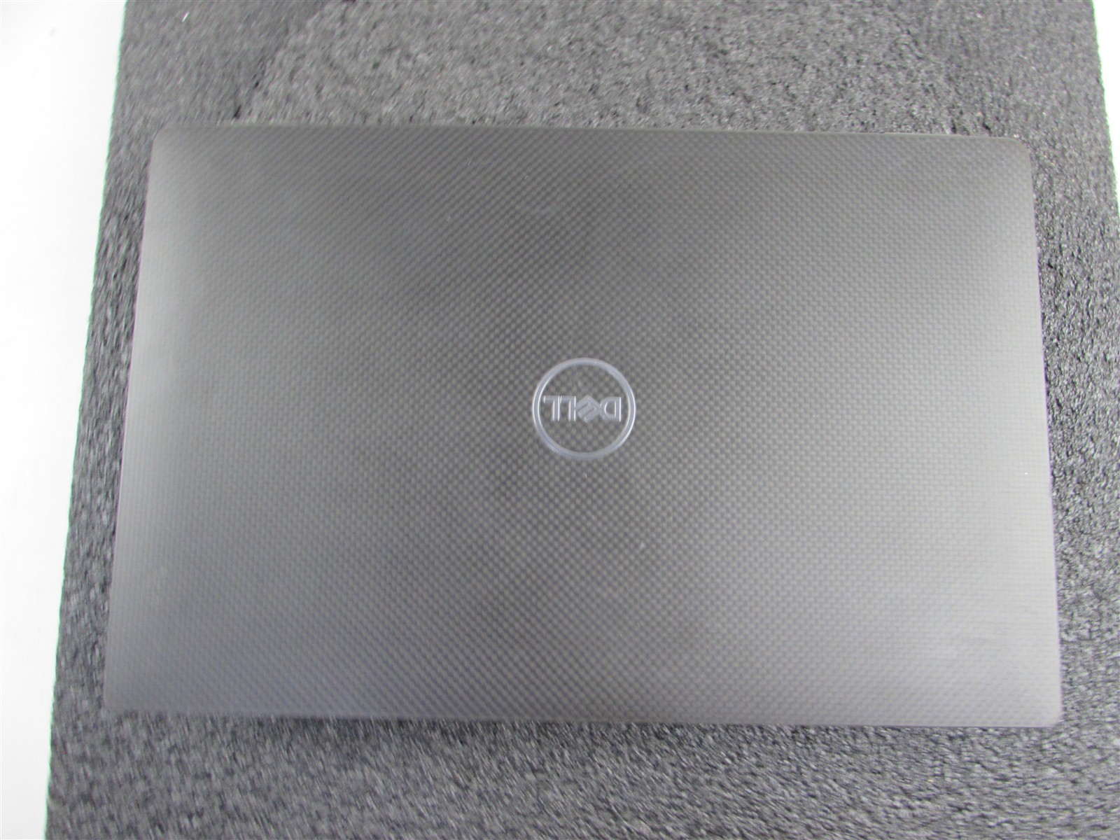 DELL LATITUDE 7410 (Ultrabook) 1920×1080 FHD I7-10610U 512GB SSD 32GB RAM NO O.S