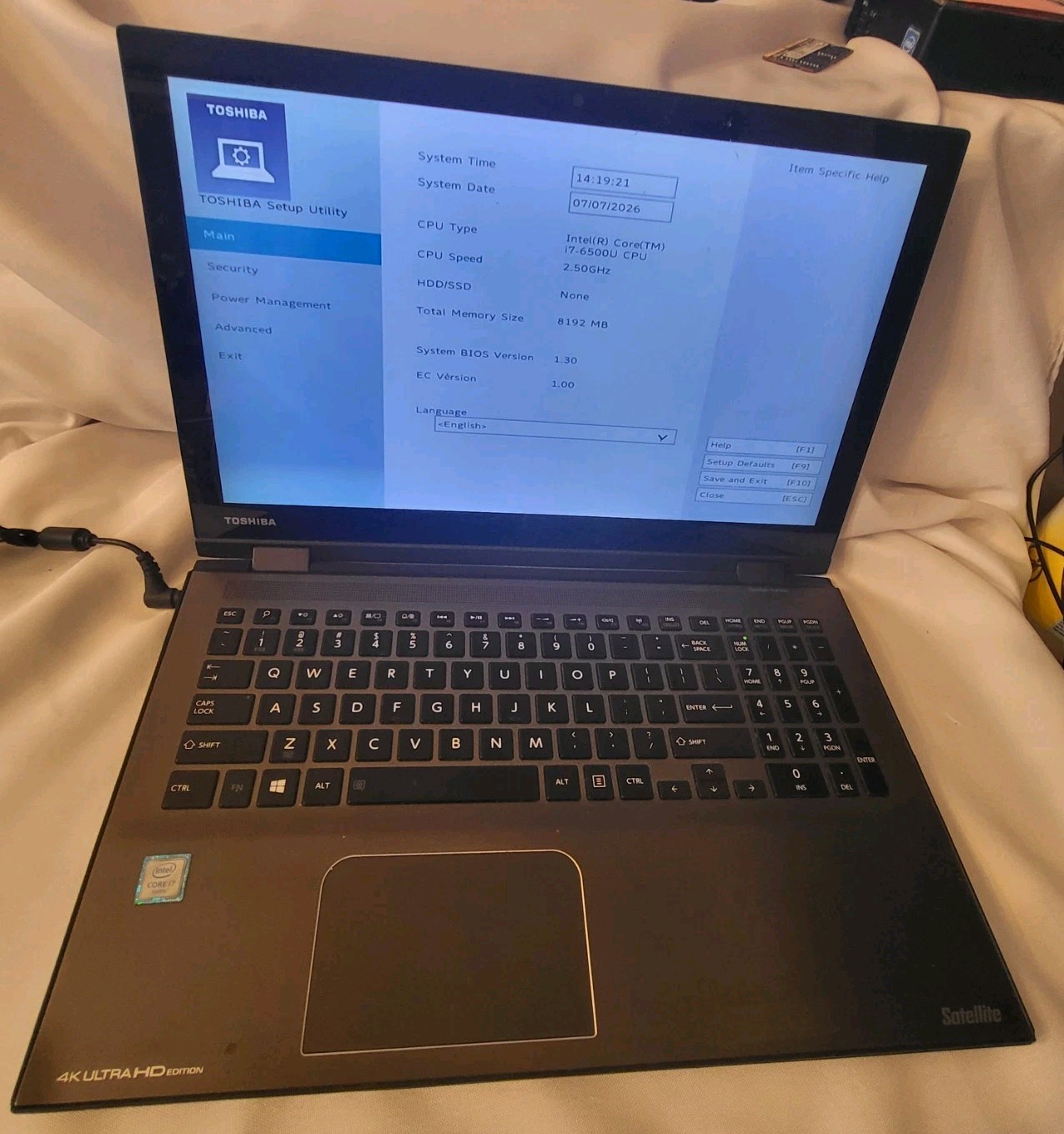 Toshiba Satellite Radius P55W-C5321-4K 15.6″ 4K i7-6500U 8GB RAM No SSD 070701