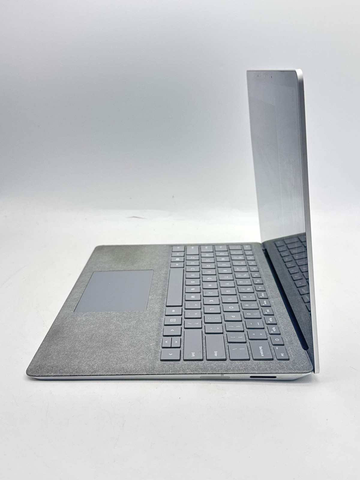 Microsoft Surface Laptop 2 1769 Core i5 8GB 256GB Platinum – Service Battery