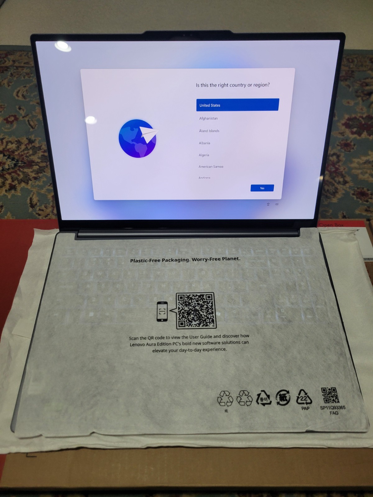 Lenovo Yoga Pro 9i 16 OLED RTX 5050 U9 285H 32GB 1TB Aura Open Box Excellent
