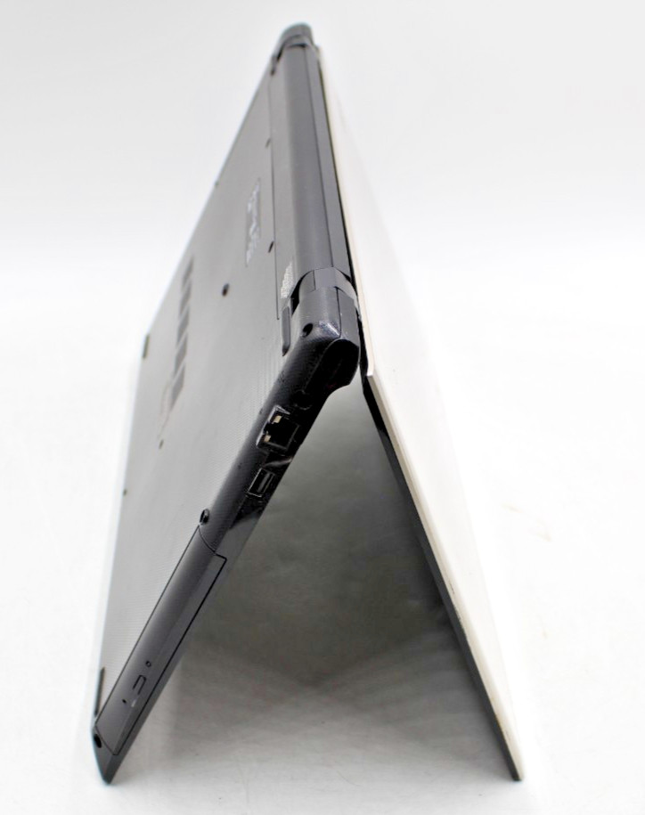 Toshiba Satellite L55D-C 15.6in 1 TB HD 8 GB RAM AMD A10-8700P Radeon 6 No OS