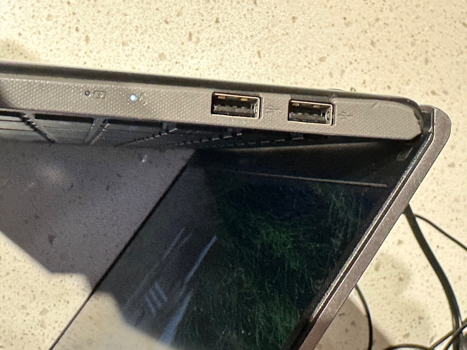 ASUS Vivobook 15 F512DA Laptop – Ryzen 7