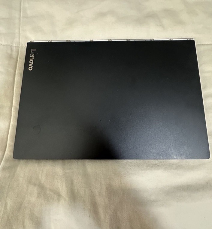 Lenovo Yoga Book YB1-X90F Atom X5-Z8550, 4GB RAM, 64GB Storage