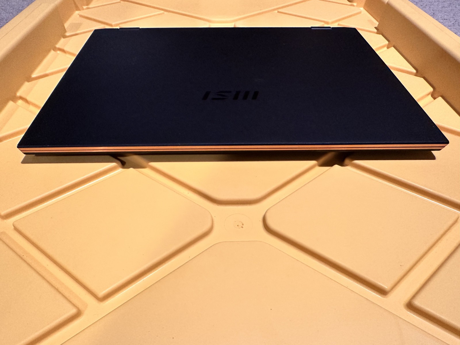 MSI Summit E13 Flip Evo A12MT | 1TB NVMe | i7-1280P | 16GB LPDDR5 | Win 11