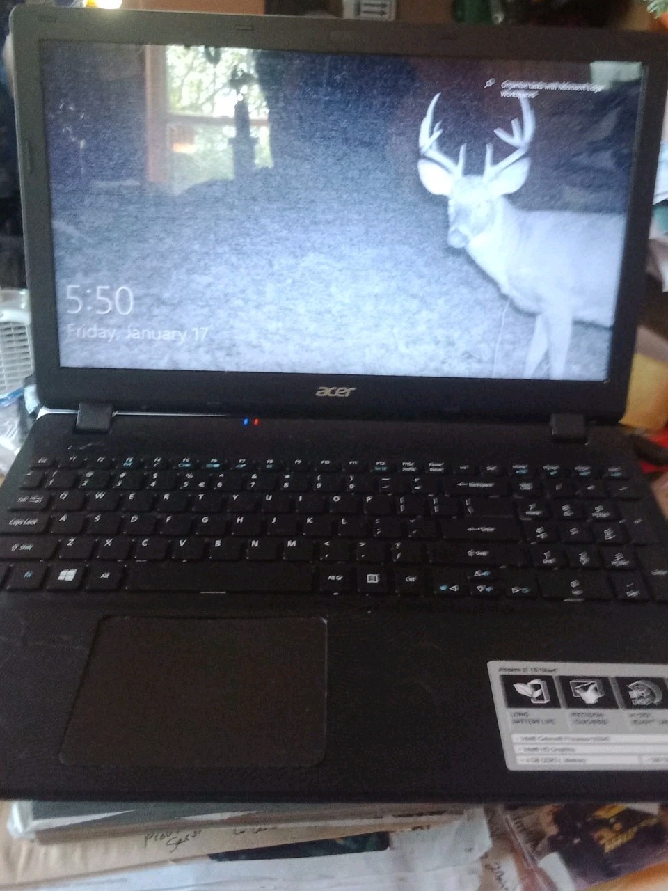 Acer Aspire E 15 Laptop. HDMI. 4GB RAM. 500GB HD. Windows 10. Intel Celeron.