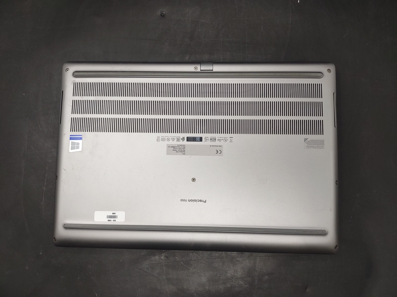 Dell Precision 7550 i7 10850H @ 2.70GHz 32GB NO NVME NO OS