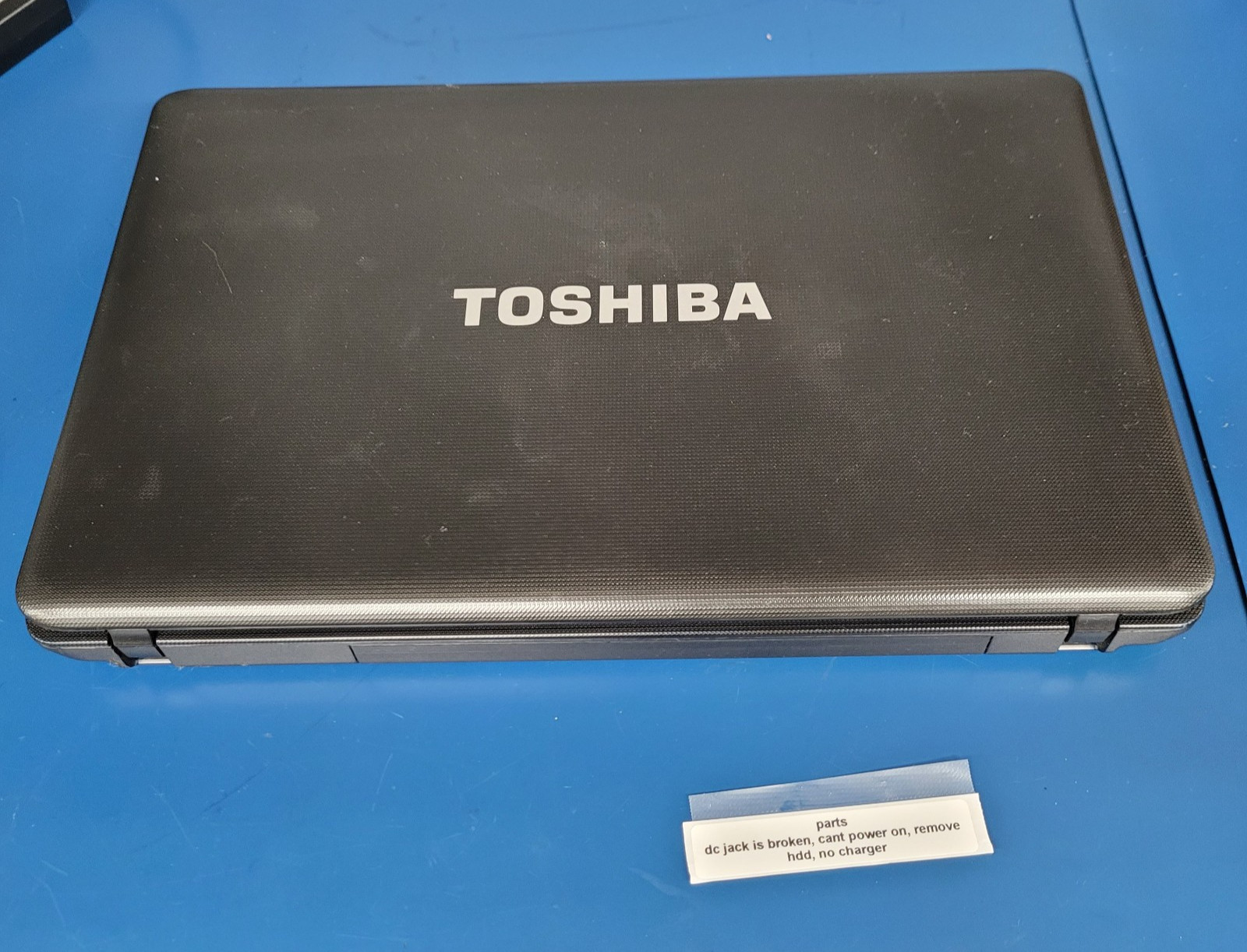 Toshiba Satellite C655D-S5236 15.6″ AMD C-50 @1.00 GHz 3 GB RAM NO HDD