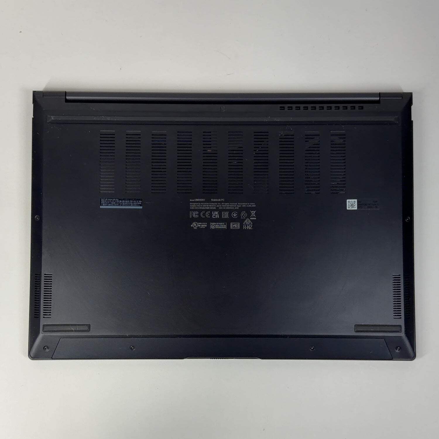 Asus Zenbook 14 UM3406H 14″ Ryzen 7 8840HS 3.3GHz 16GB RAM 512GB SSD