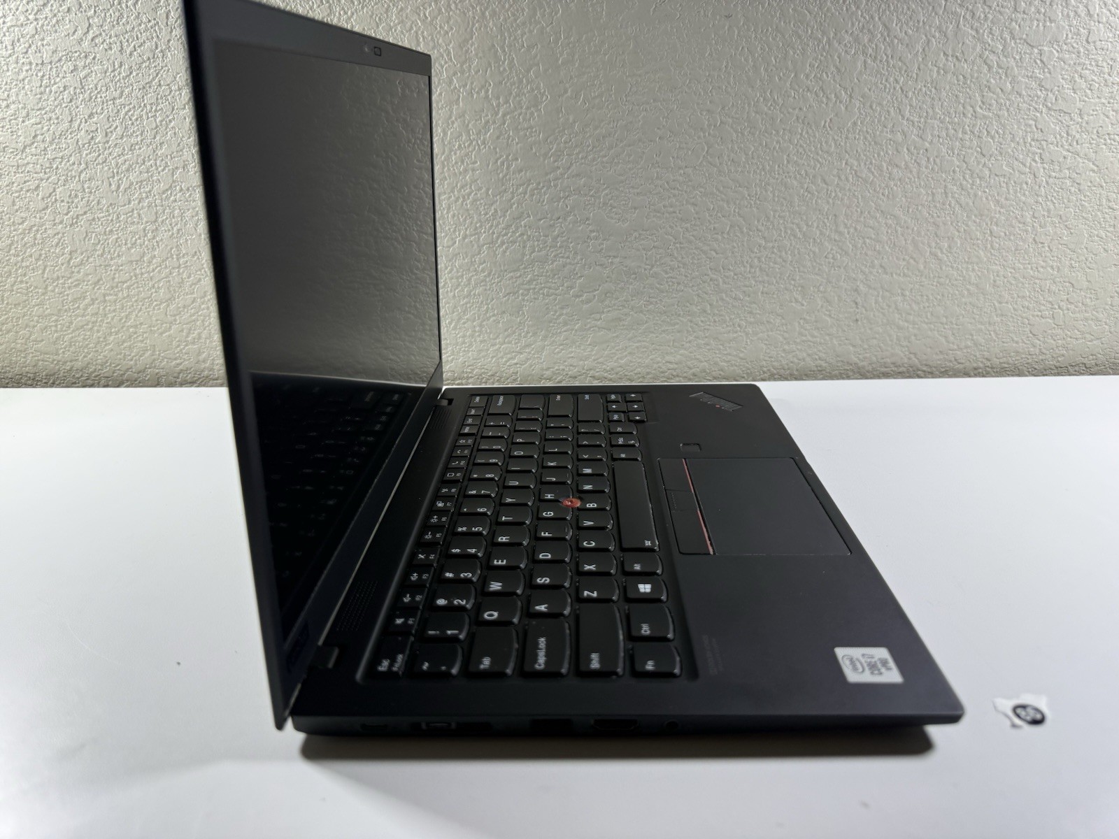 Lenovo ThinkPad X1 Carbon Gen 8 14″ i7-10610U 16GB RAM 512GB WIN 11 NO BATTERY