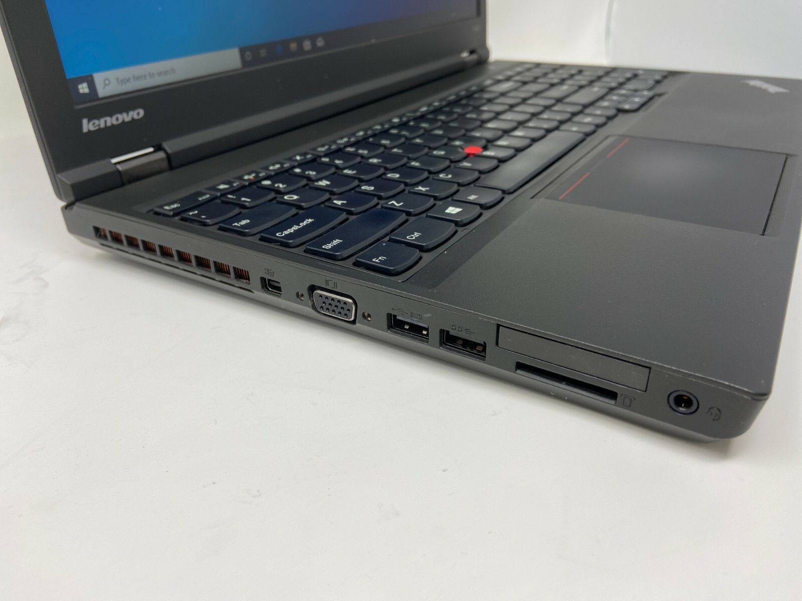 Lenovo T540p 15″ i5-4300M 2.6GHz 16GB 256GB SSD Win10 1080p NVidia Gaming Laptop