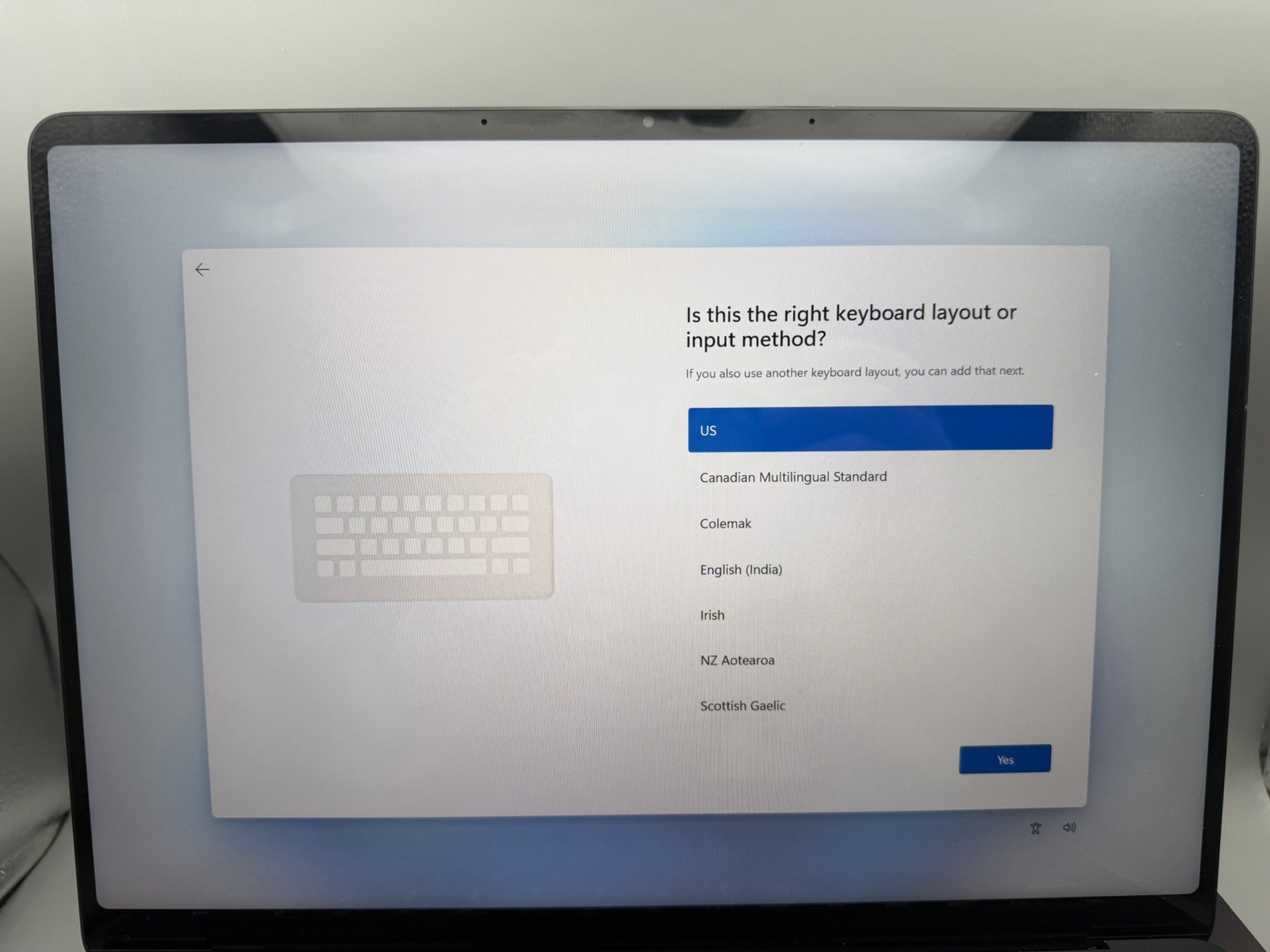 Microsoft Surface Laptop 7th 13.8″ Snapdragon X Elite 16GB Ram 1TB SSD Black