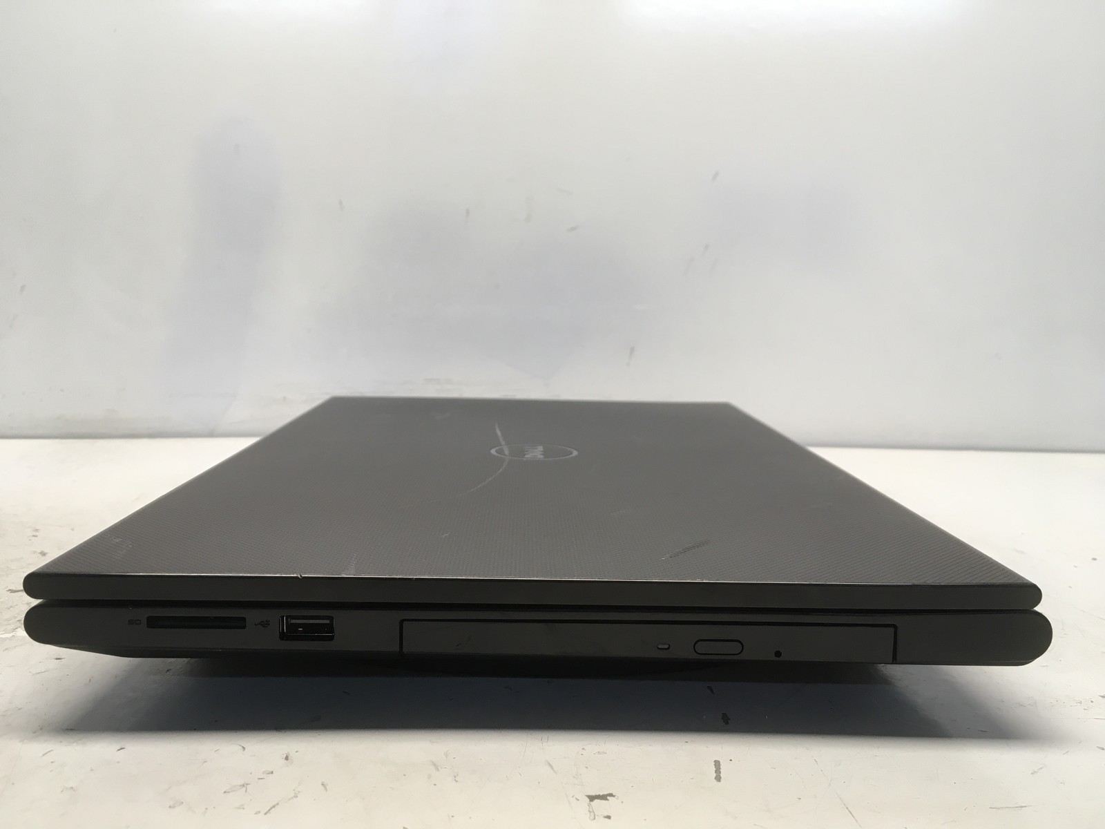 Dell Inspiron 3542 Intel i3-4030U 1.9GHz 8 GB NO HDD No Batt