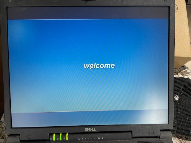 Vintage Dell Latitude C810 Laptop Windows XP DVD/Floppy Serial PORT WORKING