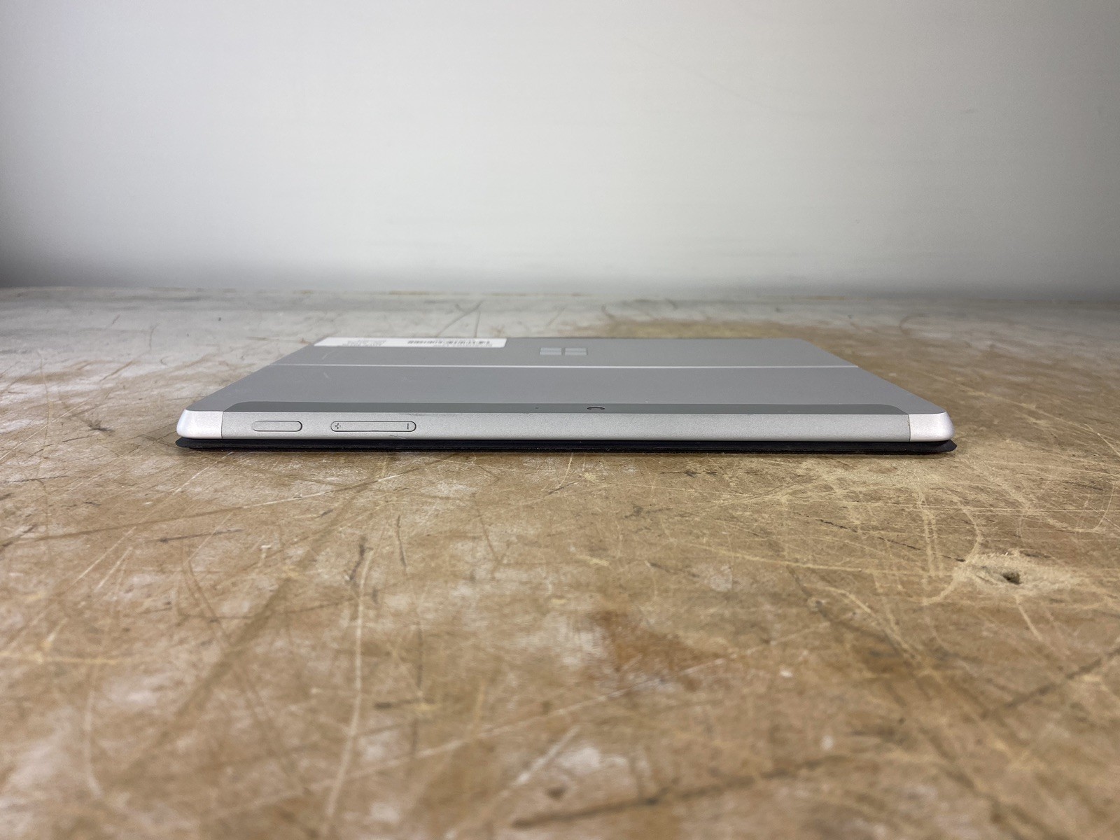 MICROSOFT SURFACE GO 2 1926 M3-8100Y @ 1.1GHz, 4GB RAM, 64GB SSD
