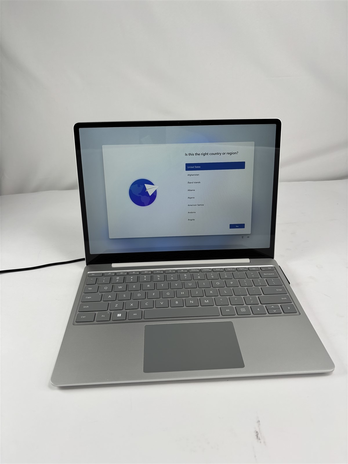 Surface Laptop Go 2 12.4″ i5-1135G7 16GB 256GB Lightweight Business