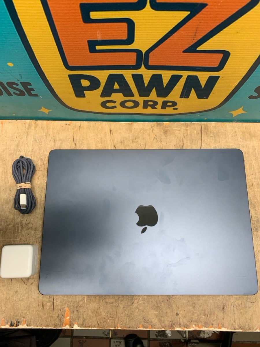 Apple MacBook Air 2024 A3113 13in M3 8 Core GPU 8GB RAM 256GB SSD (E10050115)