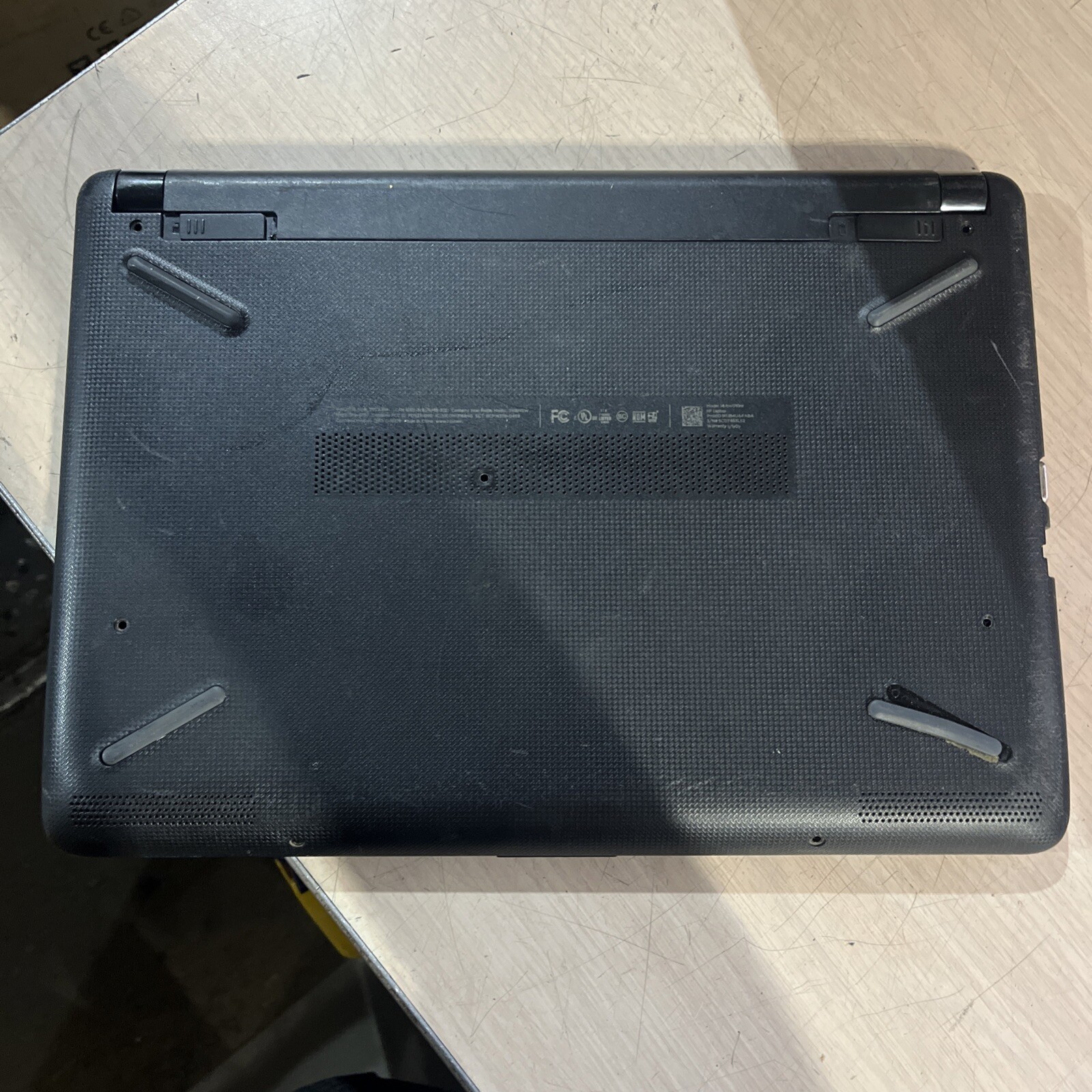 HP LAPTOP 14-BW0XX AMD R2-9000E R2 4GB RAM NO HD