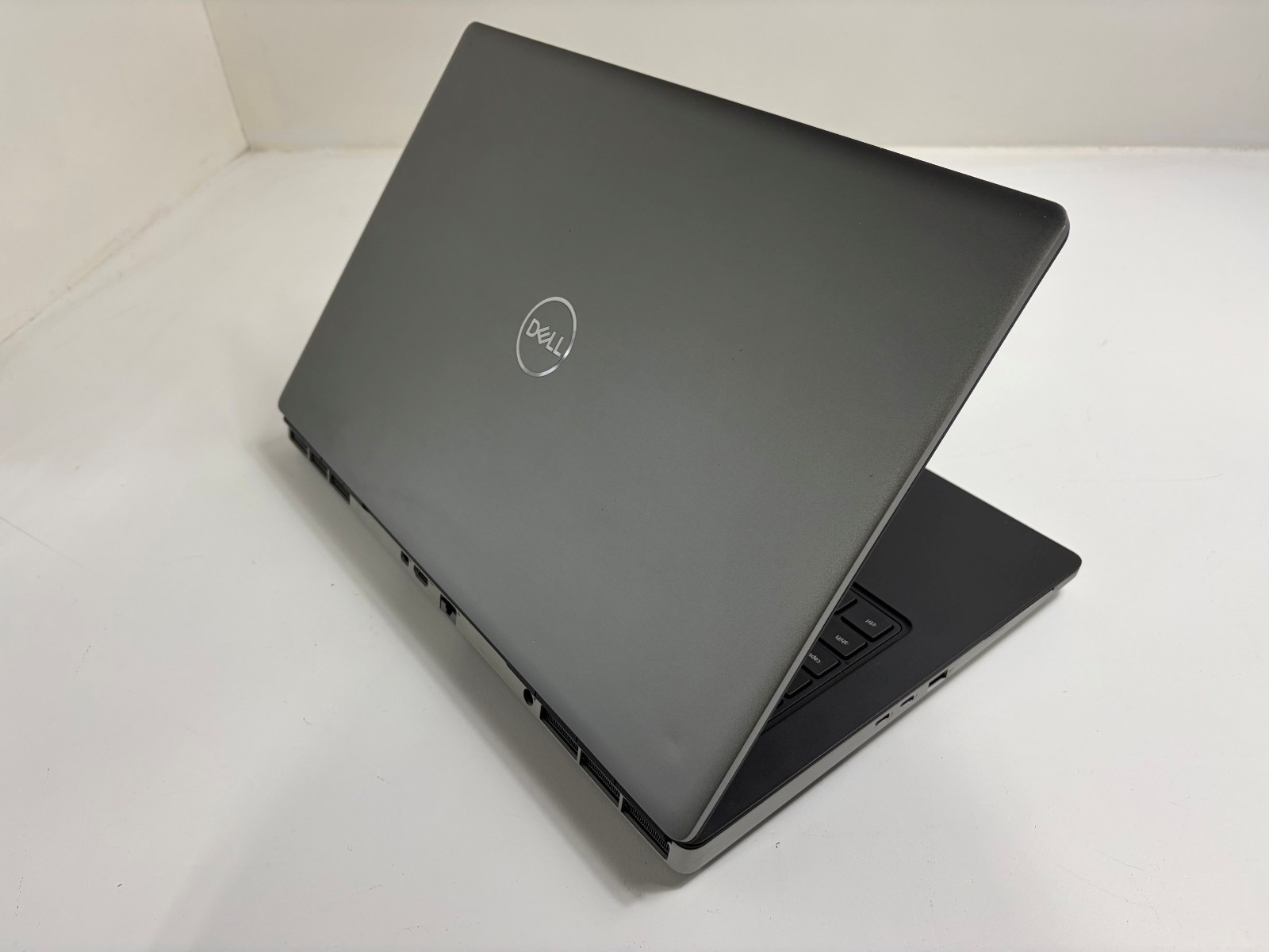 Dell Precision 7760 Core i7-11850H 2.5GHz 32GB 512GB NVMe 17.3″ RTX A3000 W11P