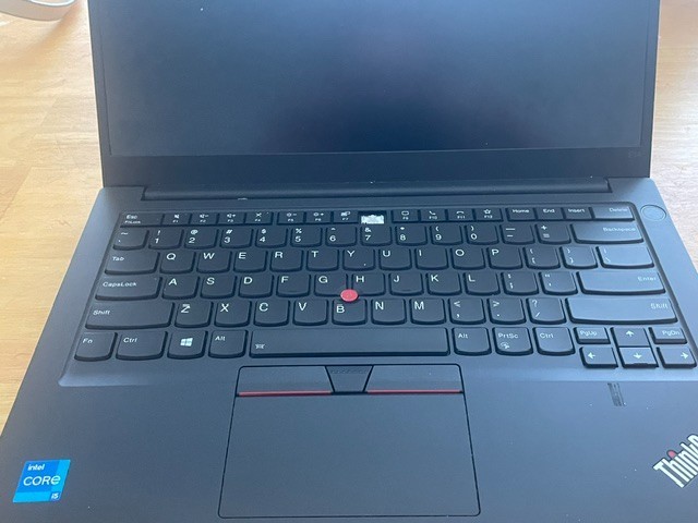 Lenovo ThinkPad e14 2nd gen. 11th gen i5 processor 4gb RAM no storage. No power