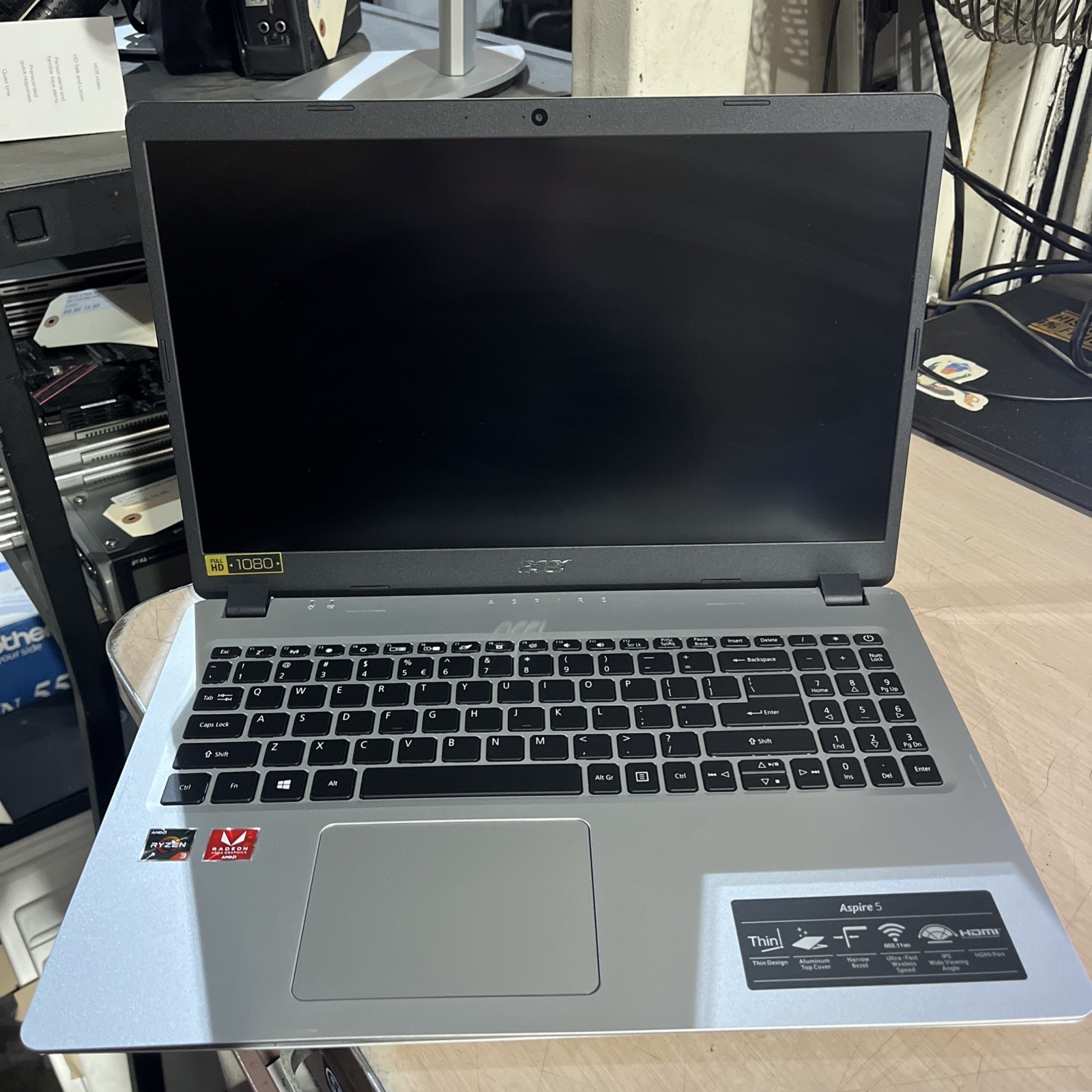 ACER N19C3 A515-43-R19L AMD RYZEN 3 8GB RAM NO HD