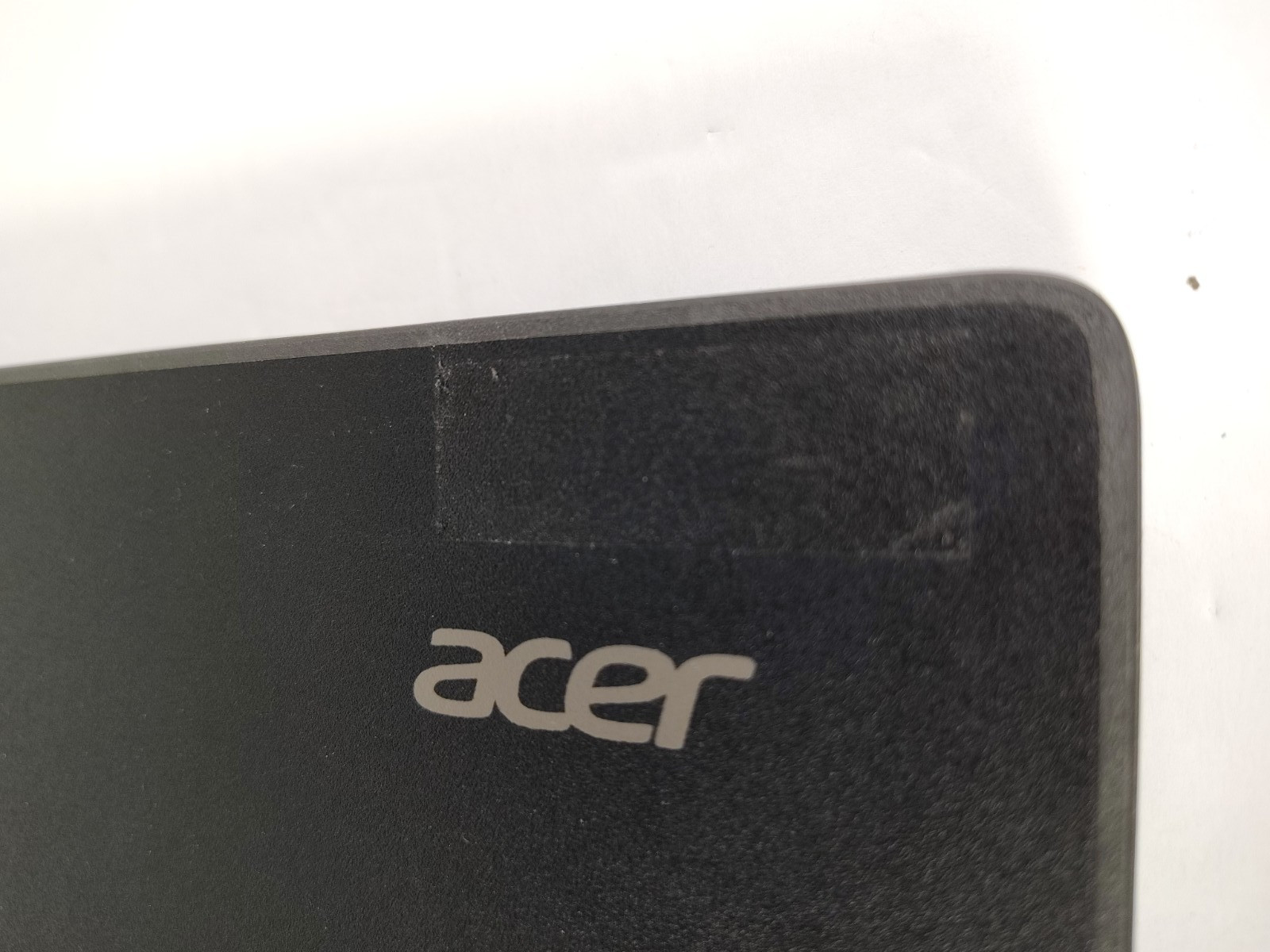 Acer TravelMate B3 B311-31 Laptop PC Computer Windows 11 – Damaged Screen AS-IS