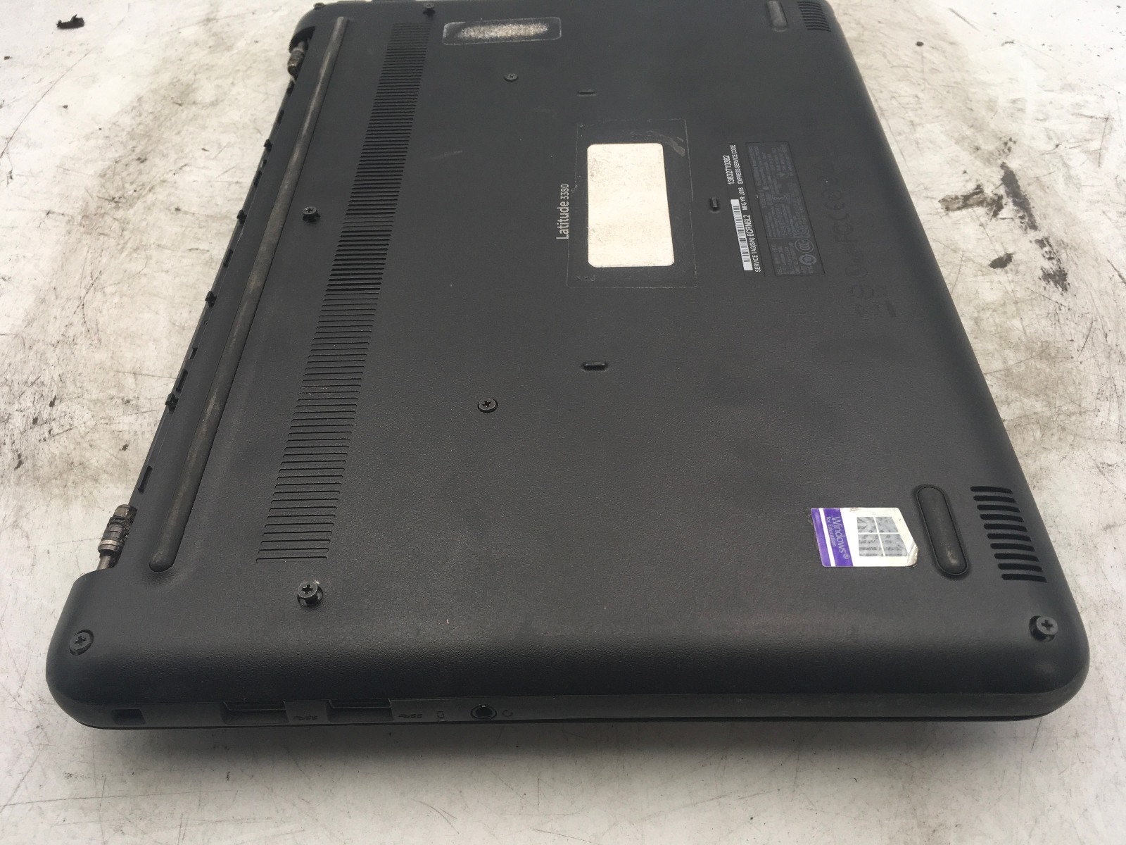 DELL LATITUDE 3380 – FOR PARTS – INTEL I5 – NO RAM -READ DESCRIPTION- BB