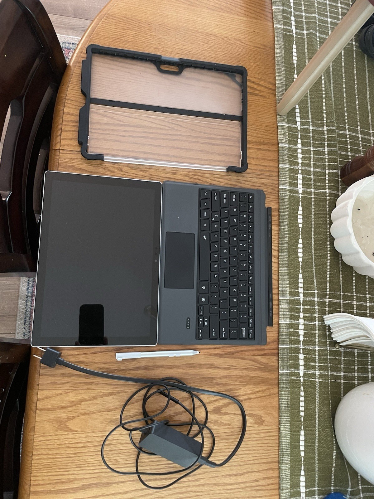 Microsoft Surface Pro 6 12.3″ 256GB SSD, Intel Core I5 8th Gen., 3.4GHz, 8GB RAM