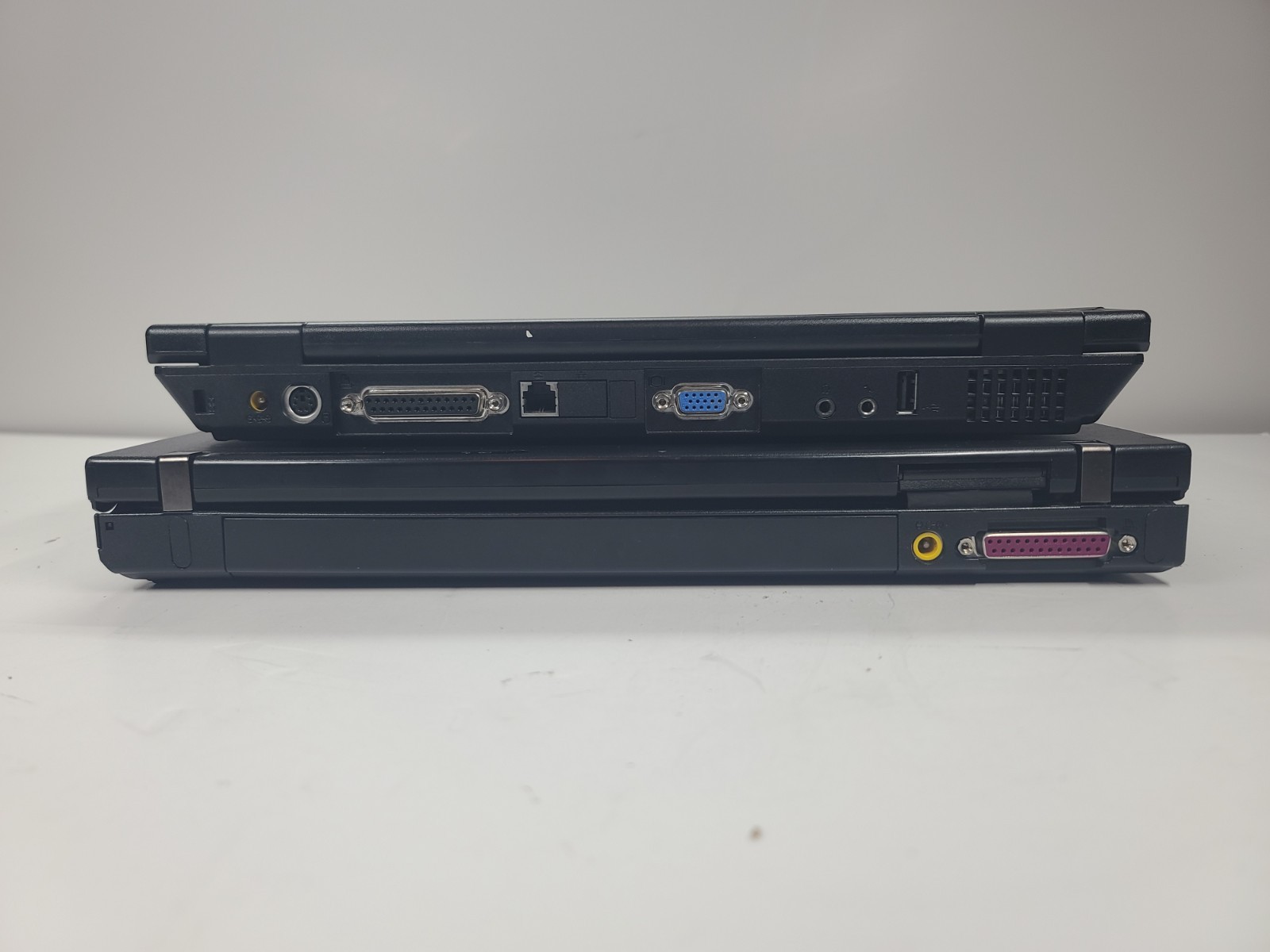 IBM ThinkPad R50e/ IBM ThinkPad I Series. No HARD-DRIVES. Untested