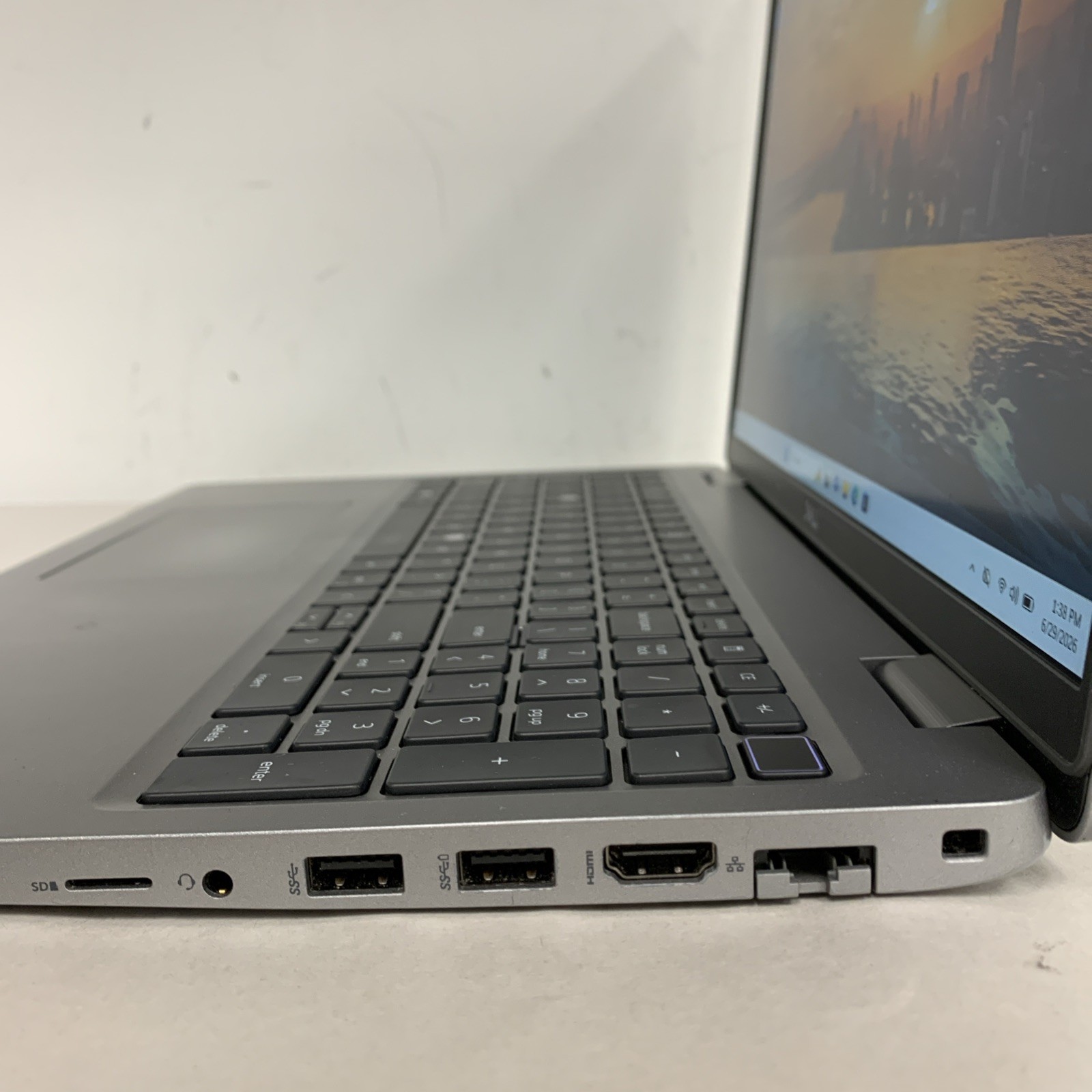 Dell Latitude 5520 i7-1185G7 16GB RAM 256GB SSD Win11 Pro