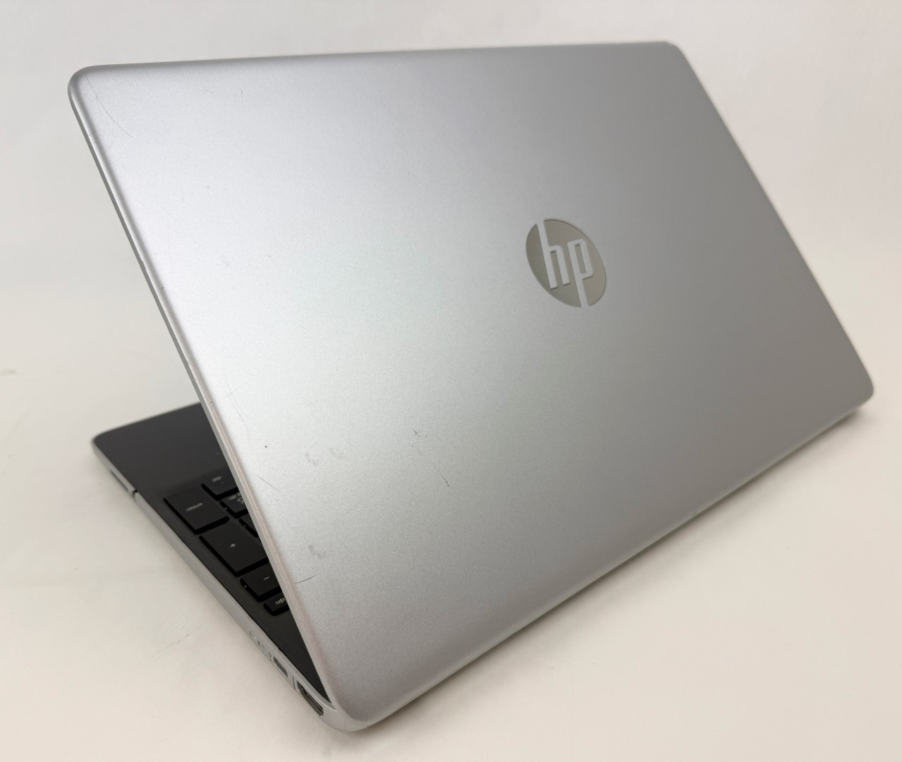 HP 15-dy1023dx 15.6″ HD Touch i5-1035G4 1.0GHz 12GB 256GB SSD W11H Laptop -Read