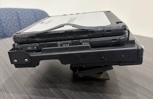 Panasonic Toughbook CF-20, i5-7Y57, 8GB, No SSD (W/ CF-CDS20VM Docking station)