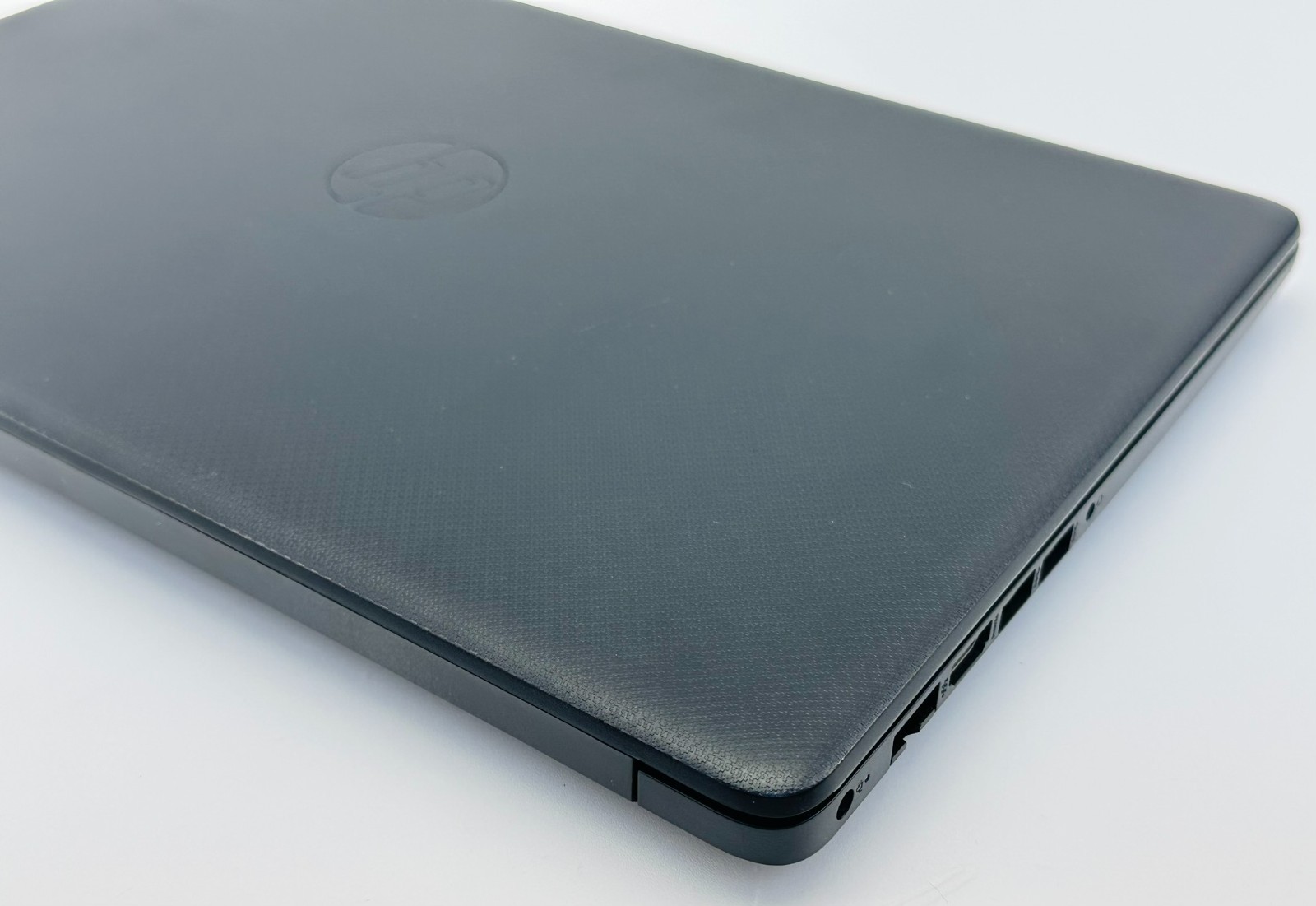 HP 15-DB0043NR AMD A4-9125 2300MHz 4 GB