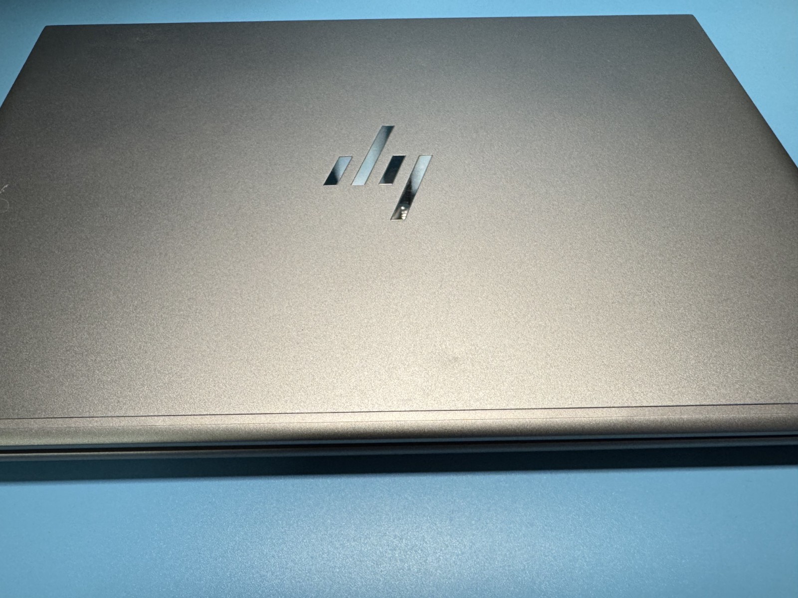 *READ* HP ZBook Firefly 14 G10 14″ WUXGA Intel i5-1350P NO RAM NO SSD