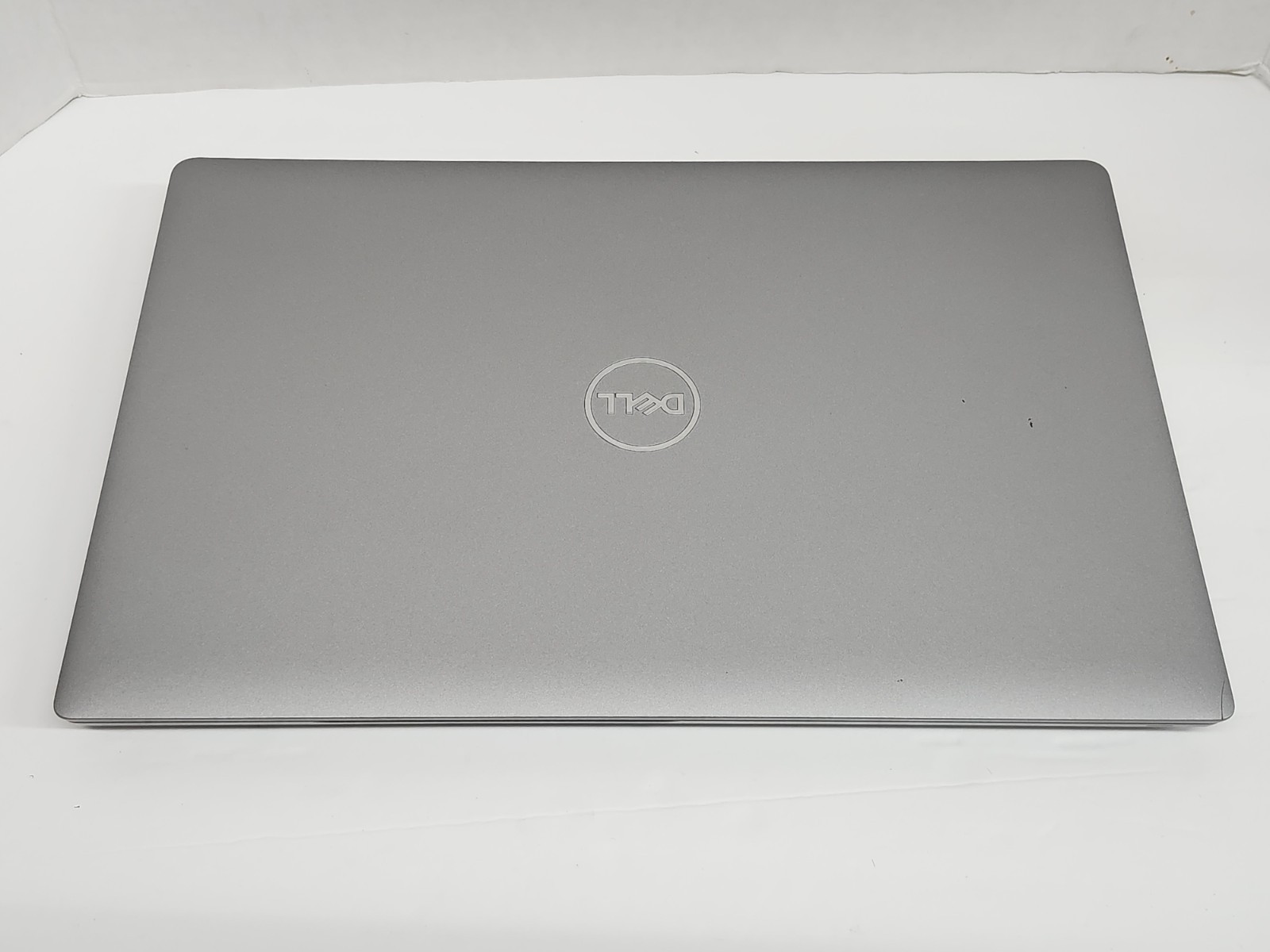Dell Latitude 5520 Laptop – 11th Gen i5-1145G7 16GB 512GB Cam Backlit Touch Sp1
