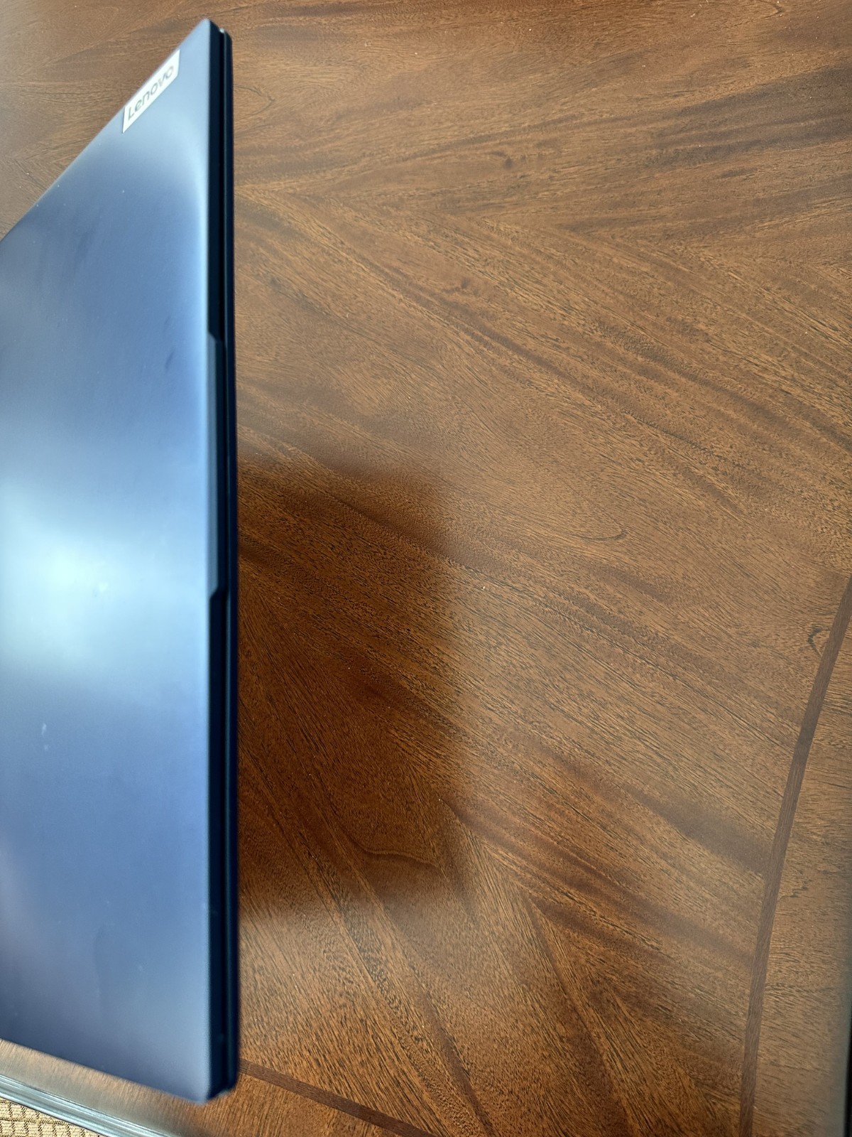Lenovo IdeaPad Slim 3 15IAN8 15.6 inch Intel Core i3-N305 1.8 Ghz 8 Core