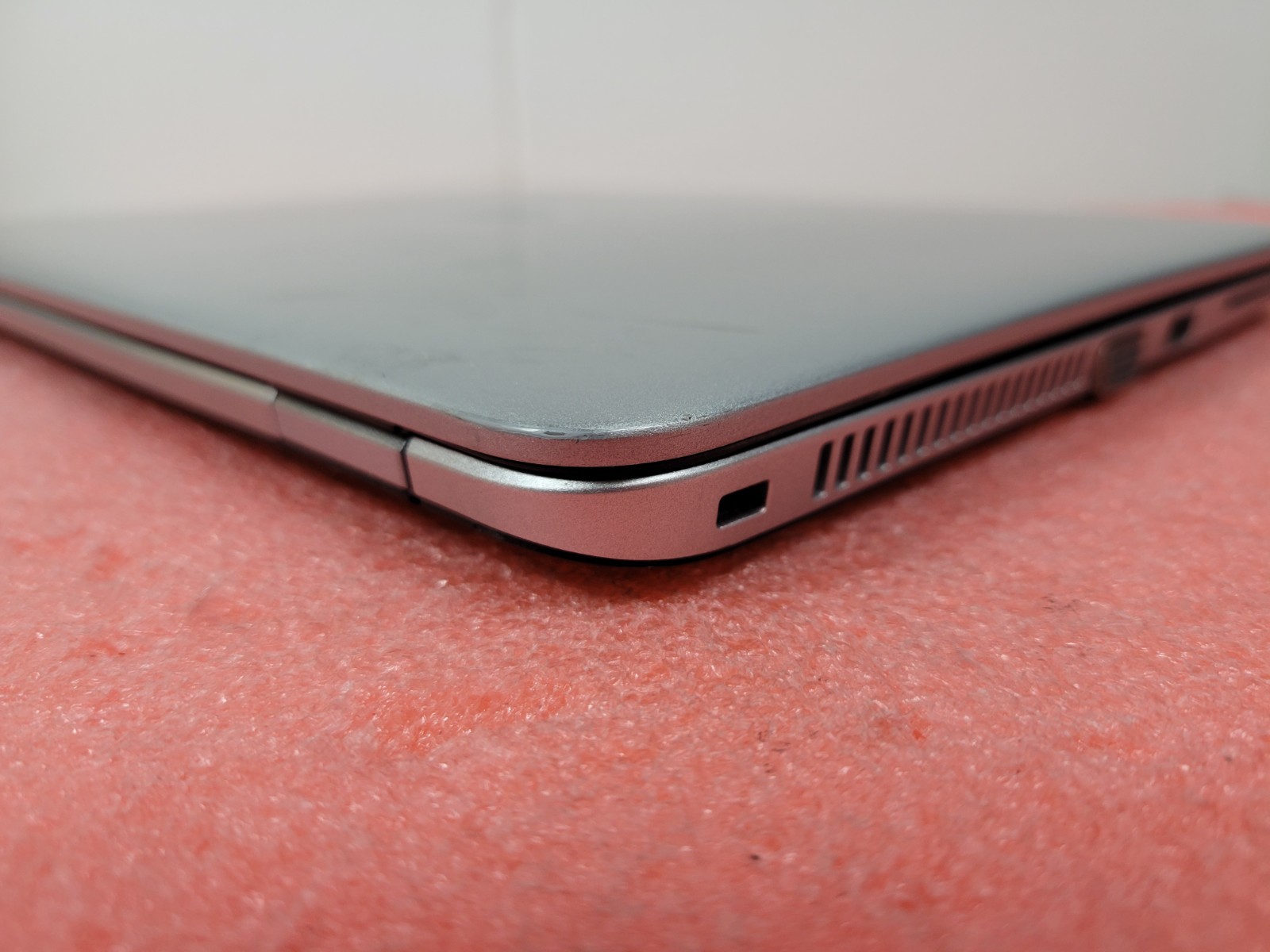 HP EliteBook 840 G3 i5-6200U@2.3GHz 8GB RAM *No HDD/No OS/BIOS* | C919