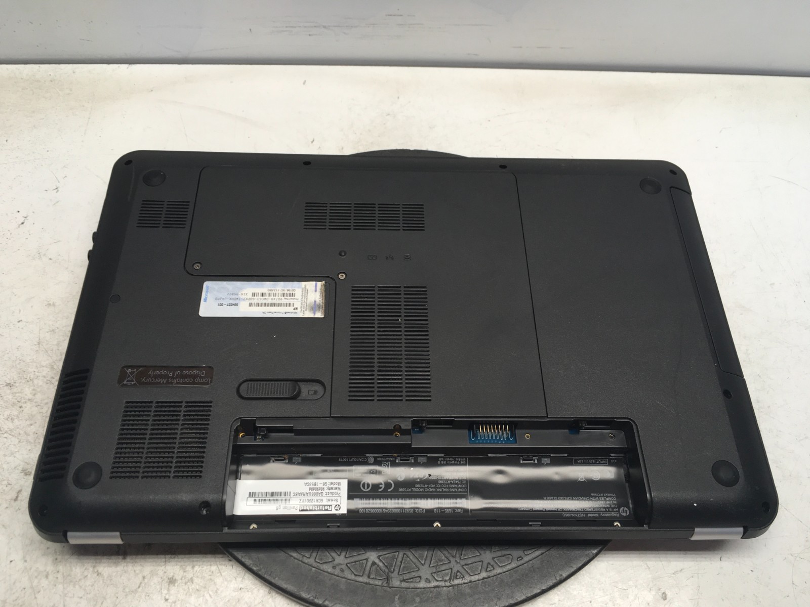HP Pavilion G6-1B53CA Intel i5-2410M 2.3GHz 8 GB NO HDD/Battery