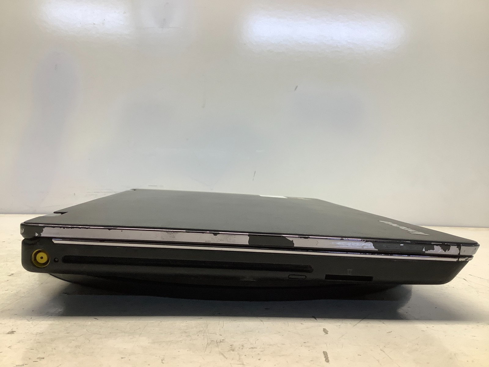 Lenovo ThinkPad E420S Intel i5-2410M 2.3GHz 4 GB NO HDD/Battery