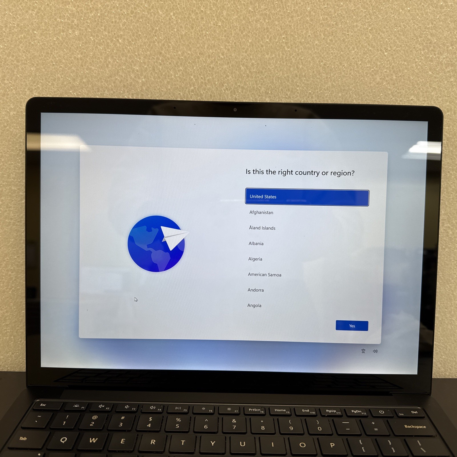 Microsoft Surface Laptop 3 | 13.5″| i5-1035G7 | 8GB RAM | 256GB | Win 11