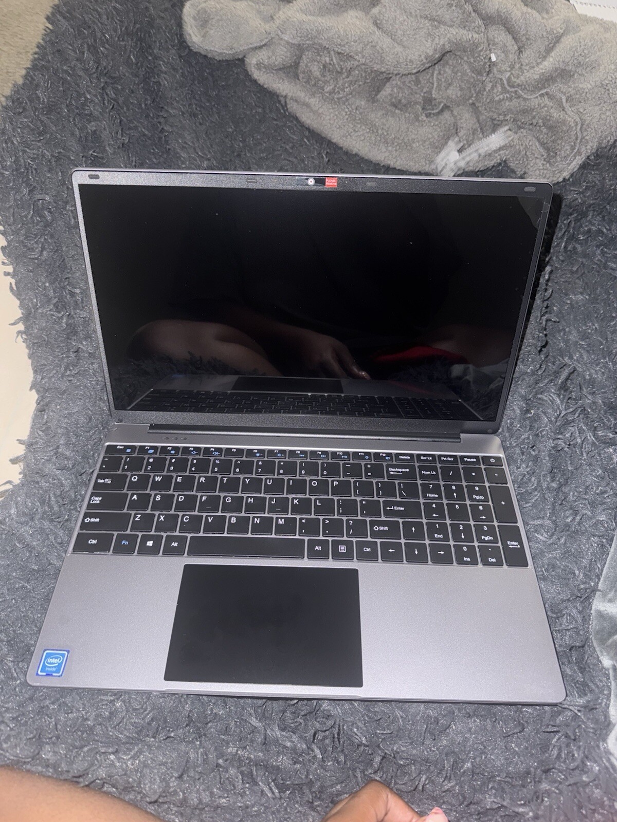 URAO Laptop 15.6″ DDR4 512GB SSD Intel Celeron N5095 Windows 11