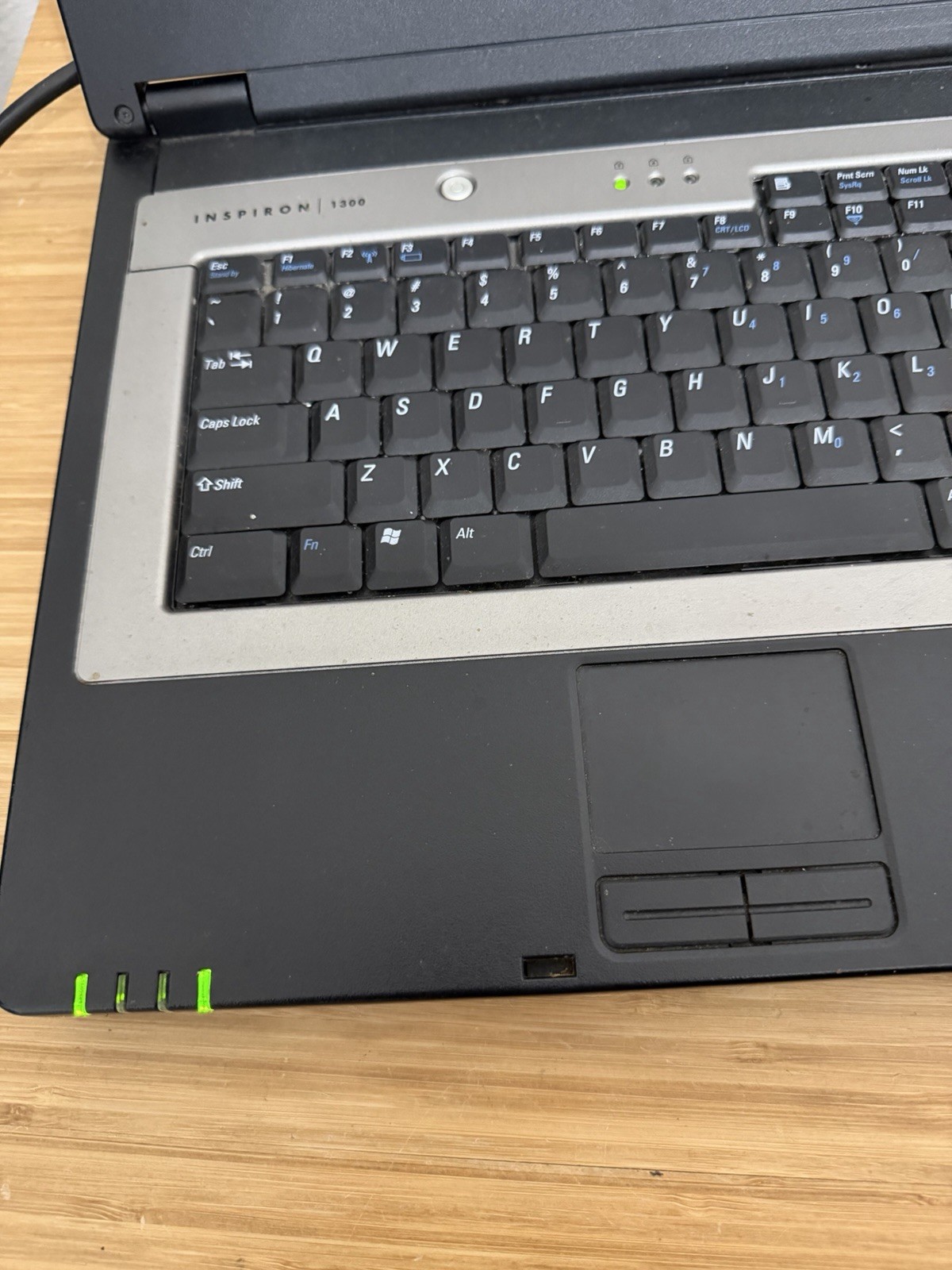 Dell Inspiron 1300 14.1″ Laptop Pentium M 1.8Ghz 1GB 300GB Windows XP Pro VTG