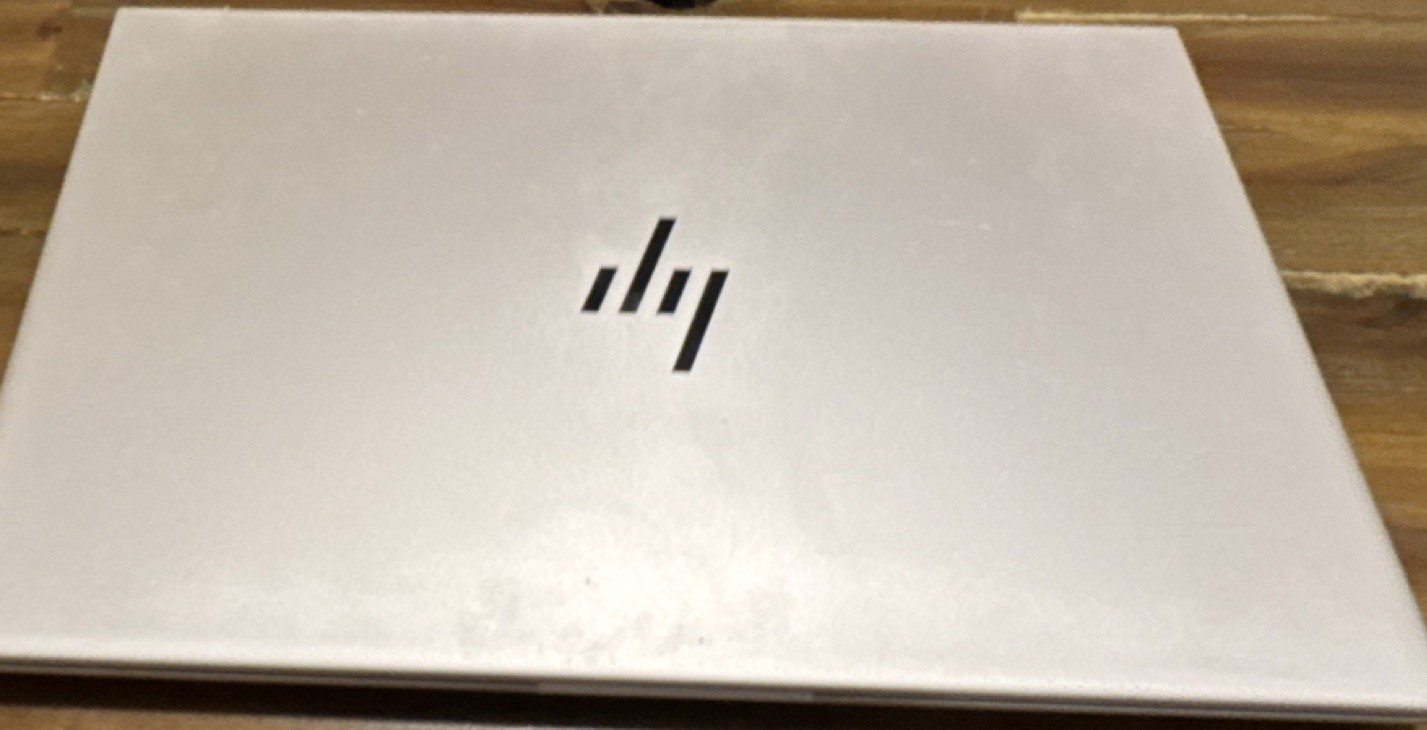 HP Envy 17.3″ Laptop Intel i7-13700H 16GB RAM NVMe Windows 11 Silver Iris Xe